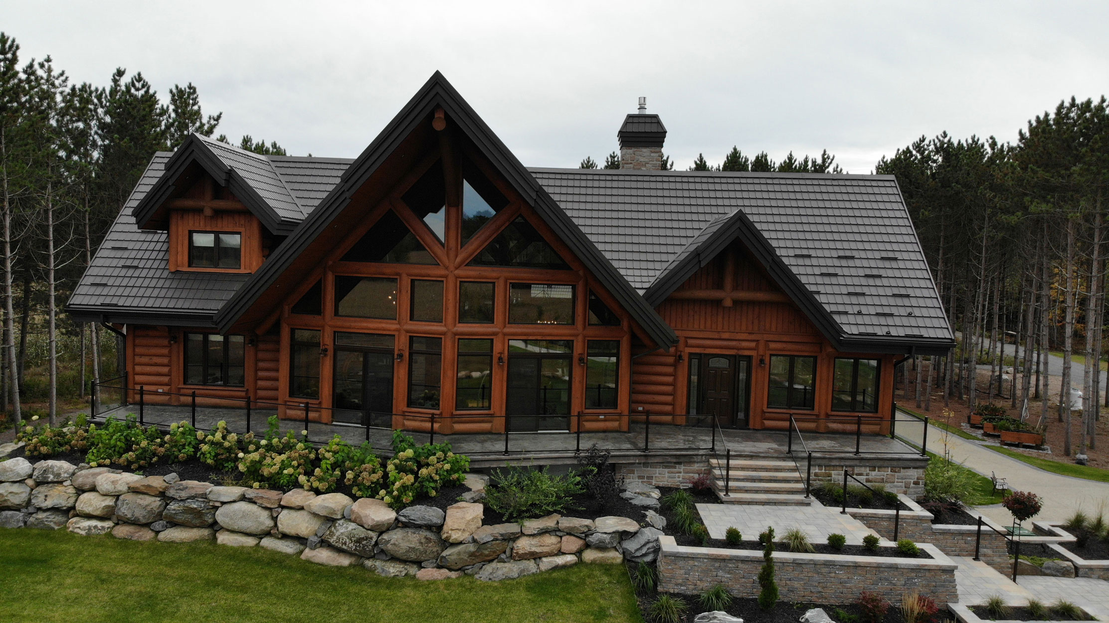 maison en bois rond au quebec